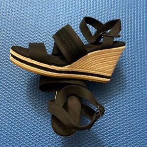Sandals Toms Size 8.5